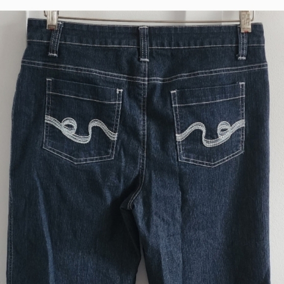 Blue stop, mid-rise blue straight legs jeans, size 8 - Picture 4 of 7